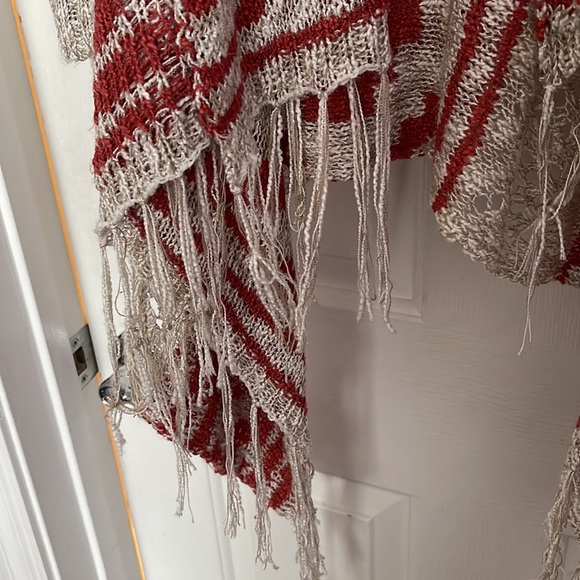 Rust/Tan Sweater - Picture 2 of 5